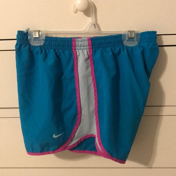 Blue and purple dri-fit Nike shorts (kids large) - Picture 4 of 6